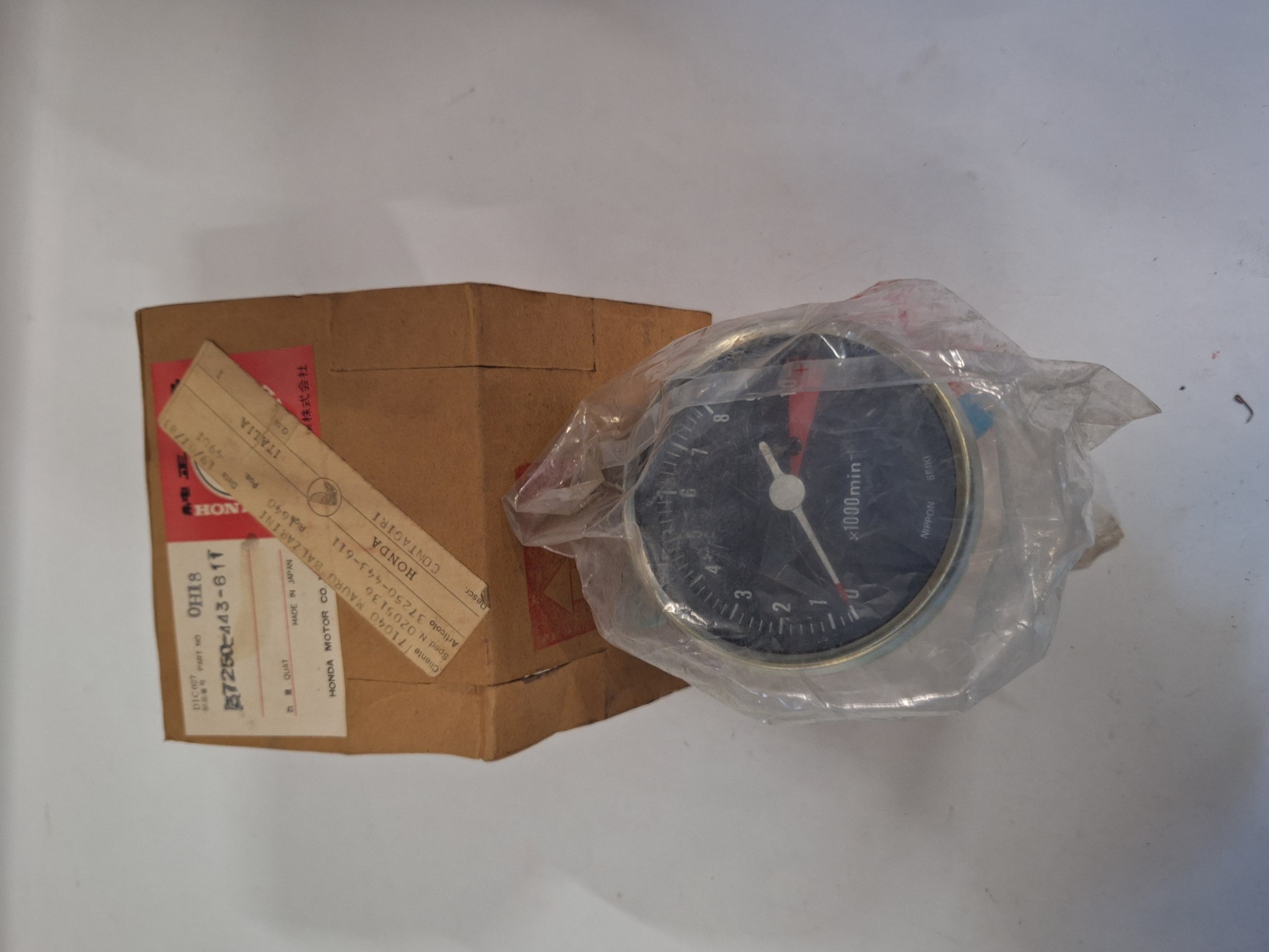 Picture of TACHOMETER ASSY.  37250-443-611
